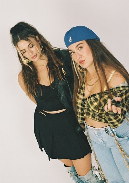 Carmen y María