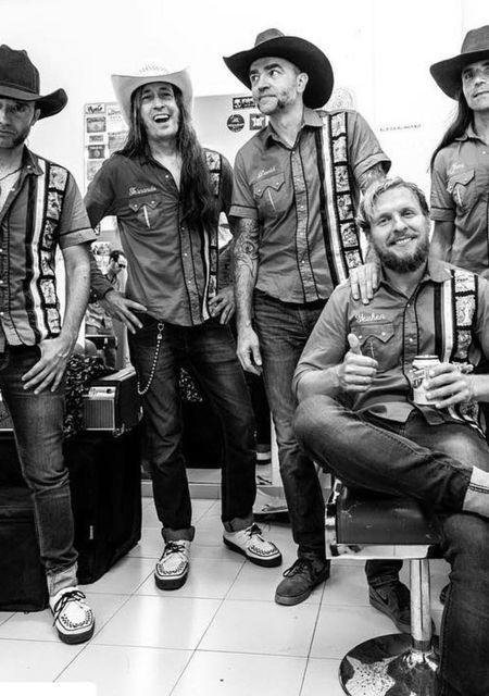 Los Coronas