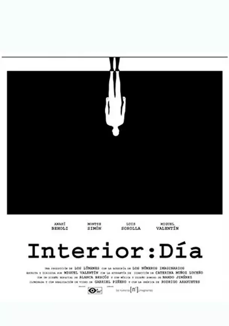 Interior: Día
